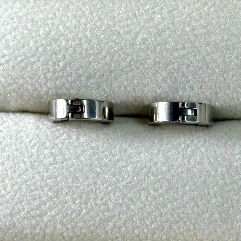 NWOT Fashion Jewelry Men’s Sterling Silver Huggie Earring Set - Picture 4 of 5